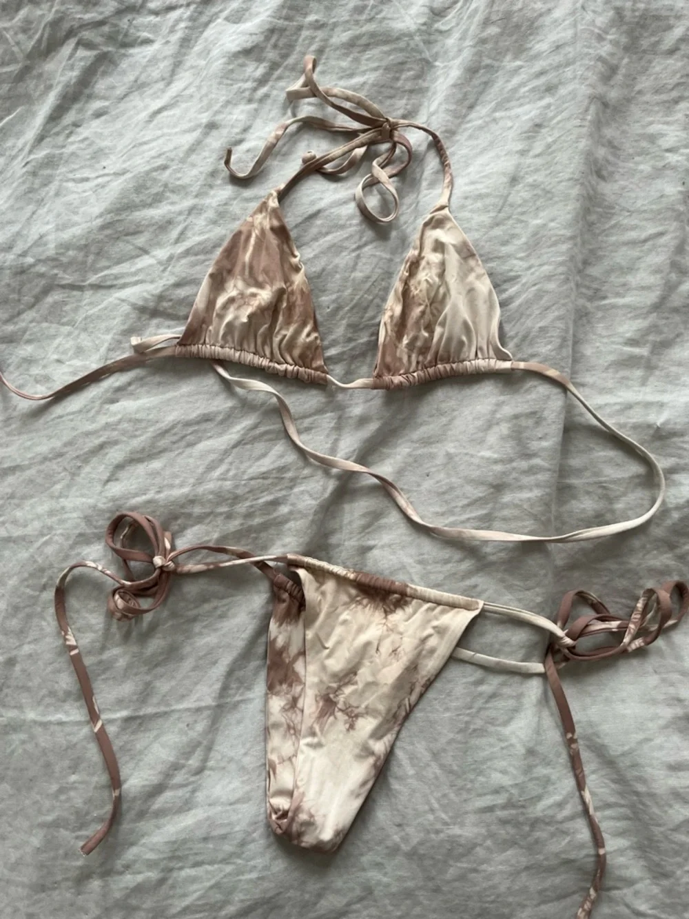 Frankie’s Bikinis tie dye set